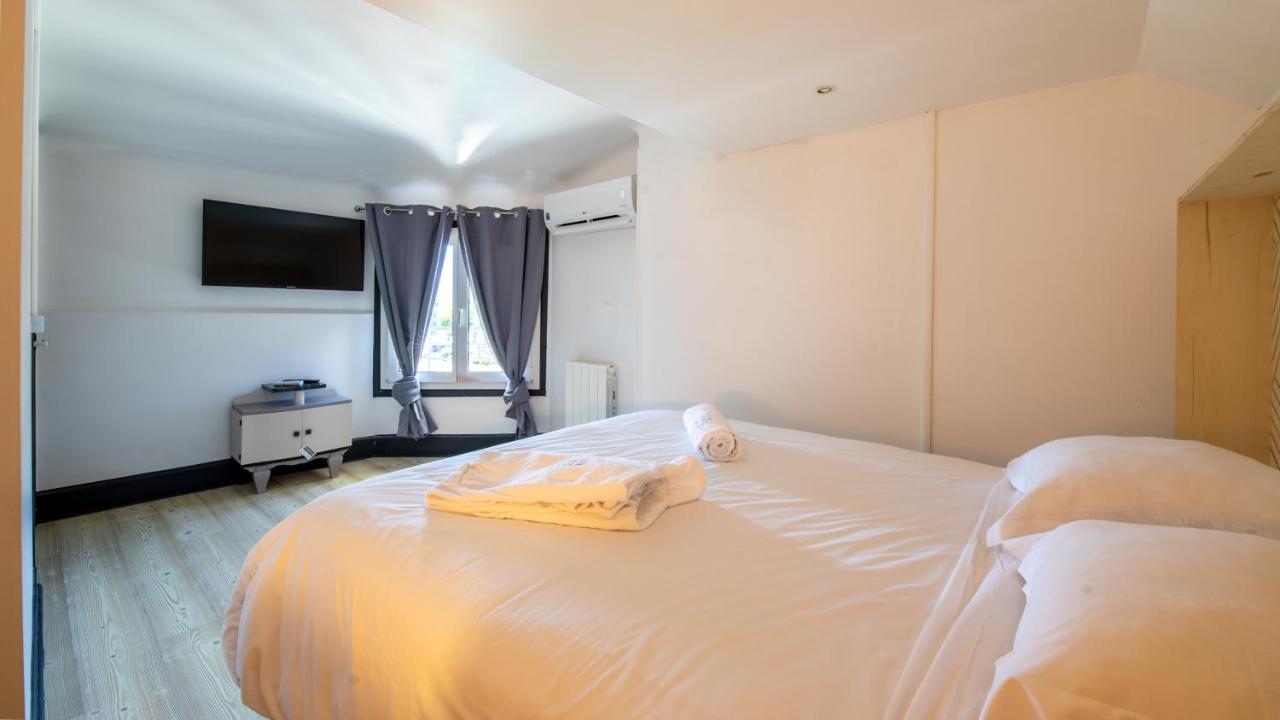 Mamie Jane Co-Munity Hotel อิกซ์เลส์แบ็งส์ ภายนอก รูปภาพ